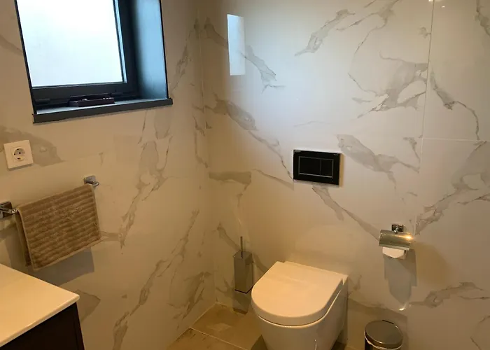 Modern Ideally Located アパート *