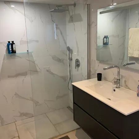 Modern Ideally Located